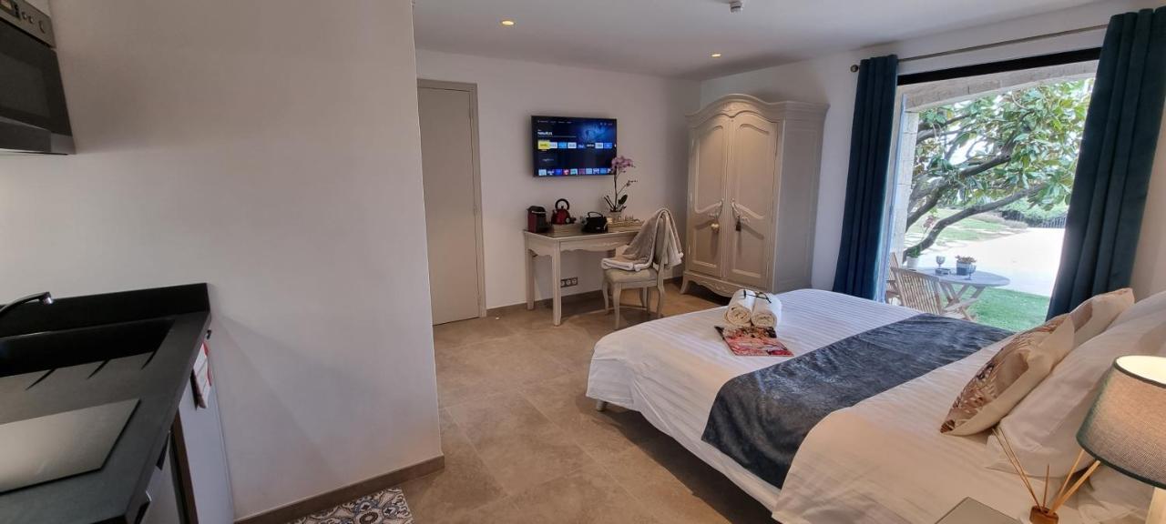 Loup Castel Boutique Hotel B&B Le Bar-sur-Loup ภายนอก รูปภาพ