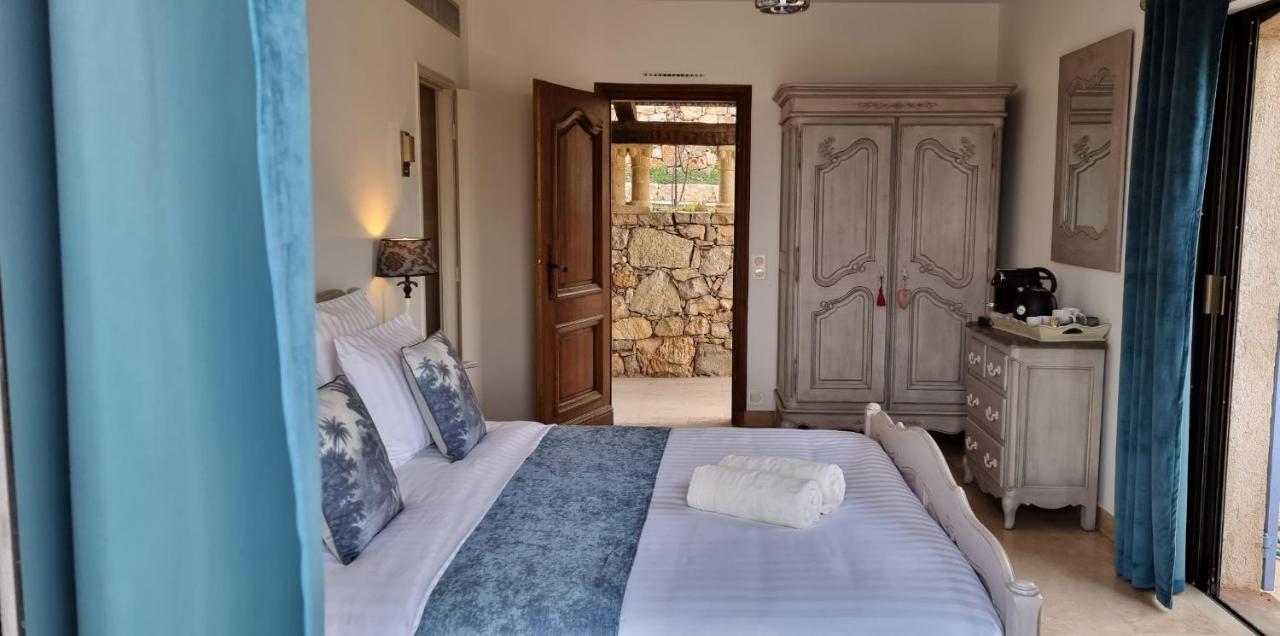 Loup Castel Boutique Hotel B&B Le Bar-sur-Loup ภายนอก รูปภาพ