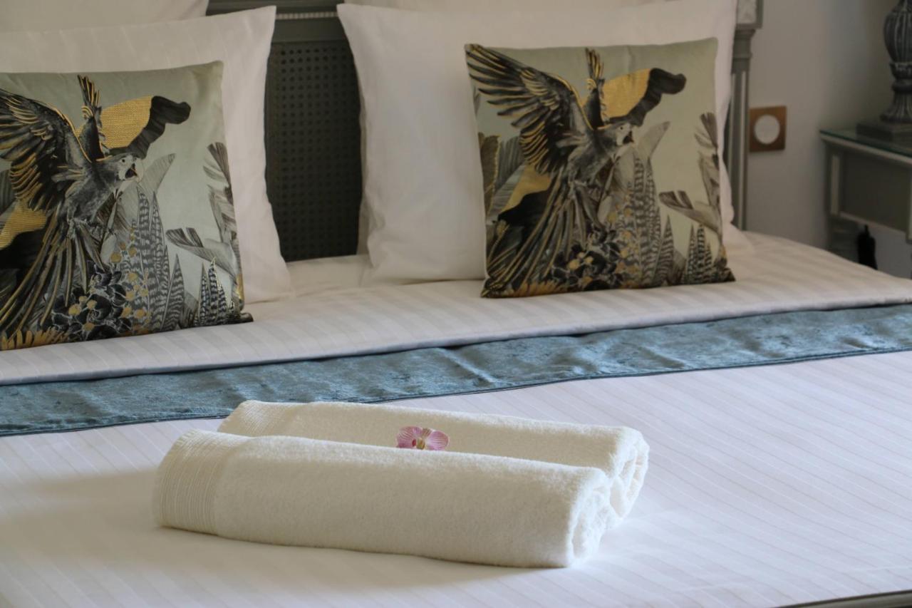 Loup Castel Boutique Hotel B&B Le Bar-sur-Loup ภายนอก รูปภาพ