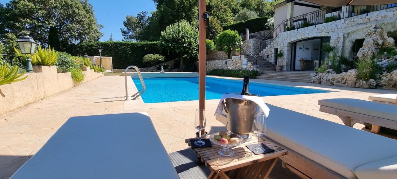 Loup Castel Boutique Hotel B&B Le Bar-sur-Loup ภายนอก รูปภาพ